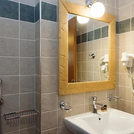 아파트호텔 Alpine Aria 칼라브리타