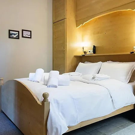 Alpine Aria 칼라브리타