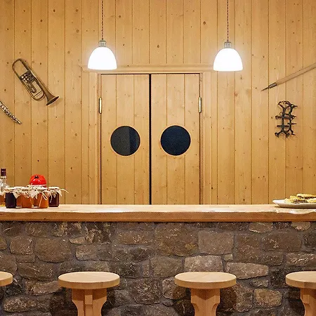 Alpine Aria Калаврита