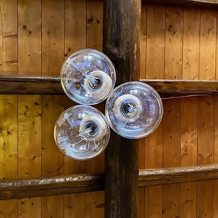 Alpine Aria 칼라브리타