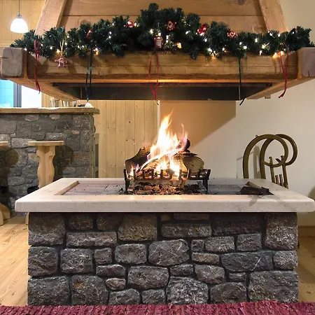 Alpine Aria 아파트호텔 칼라브리타