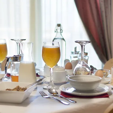 Aparthotel Alpine Aria 4*