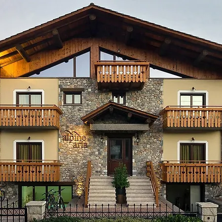 Aparthotel Alpine Aria 4*