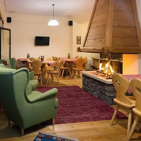 Alpine Aria 아파트호텔 칼라브리타