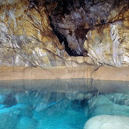 Alpine Aria 아파트호텔 칼라브리타