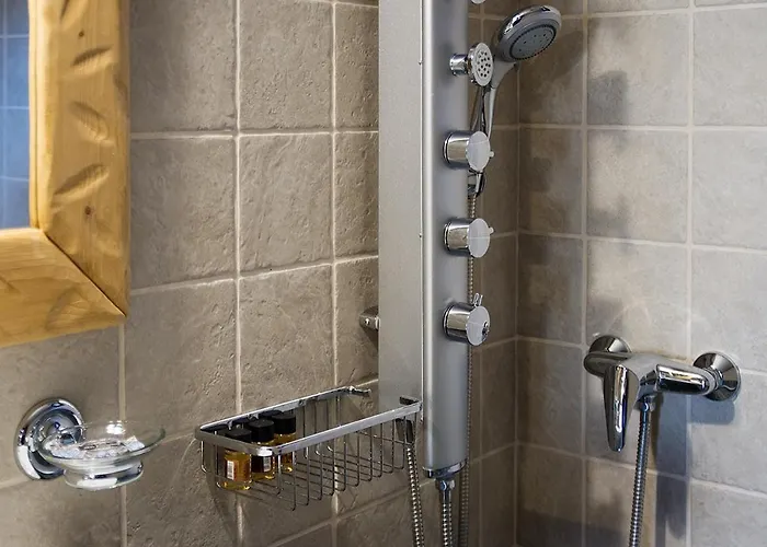 Alpine Aria מלון דירות קלבריטה