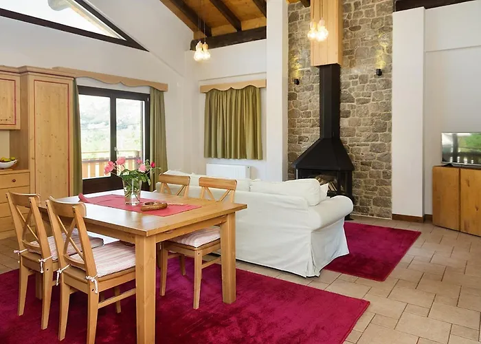 Alpine Aria Aparthotel Kalavryta